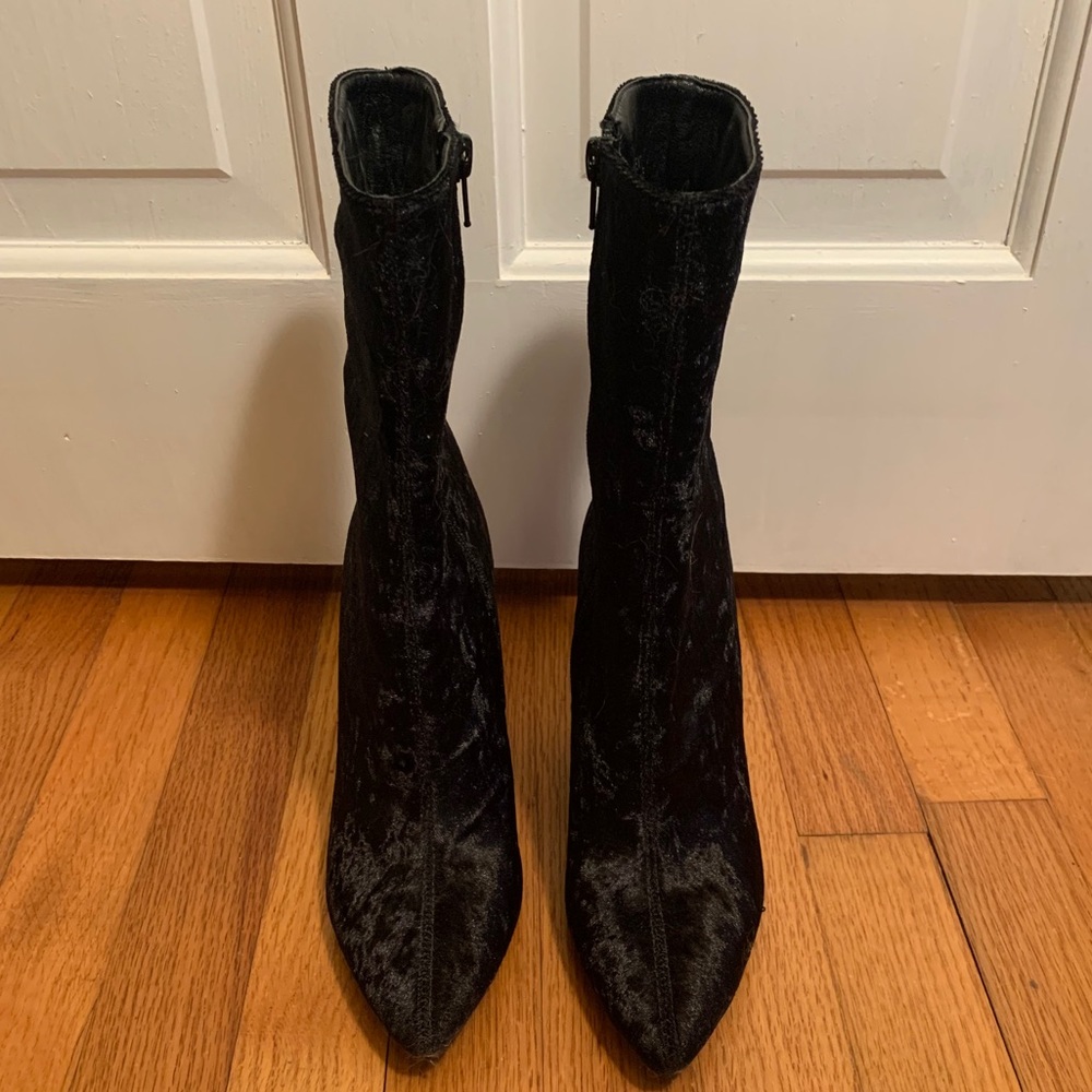 Olivia Miller velvet booties - Picture 3 of 3